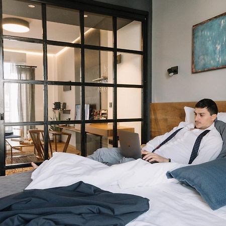 The 4 Travellers Thessaloniki Apartment Bagian luar foto