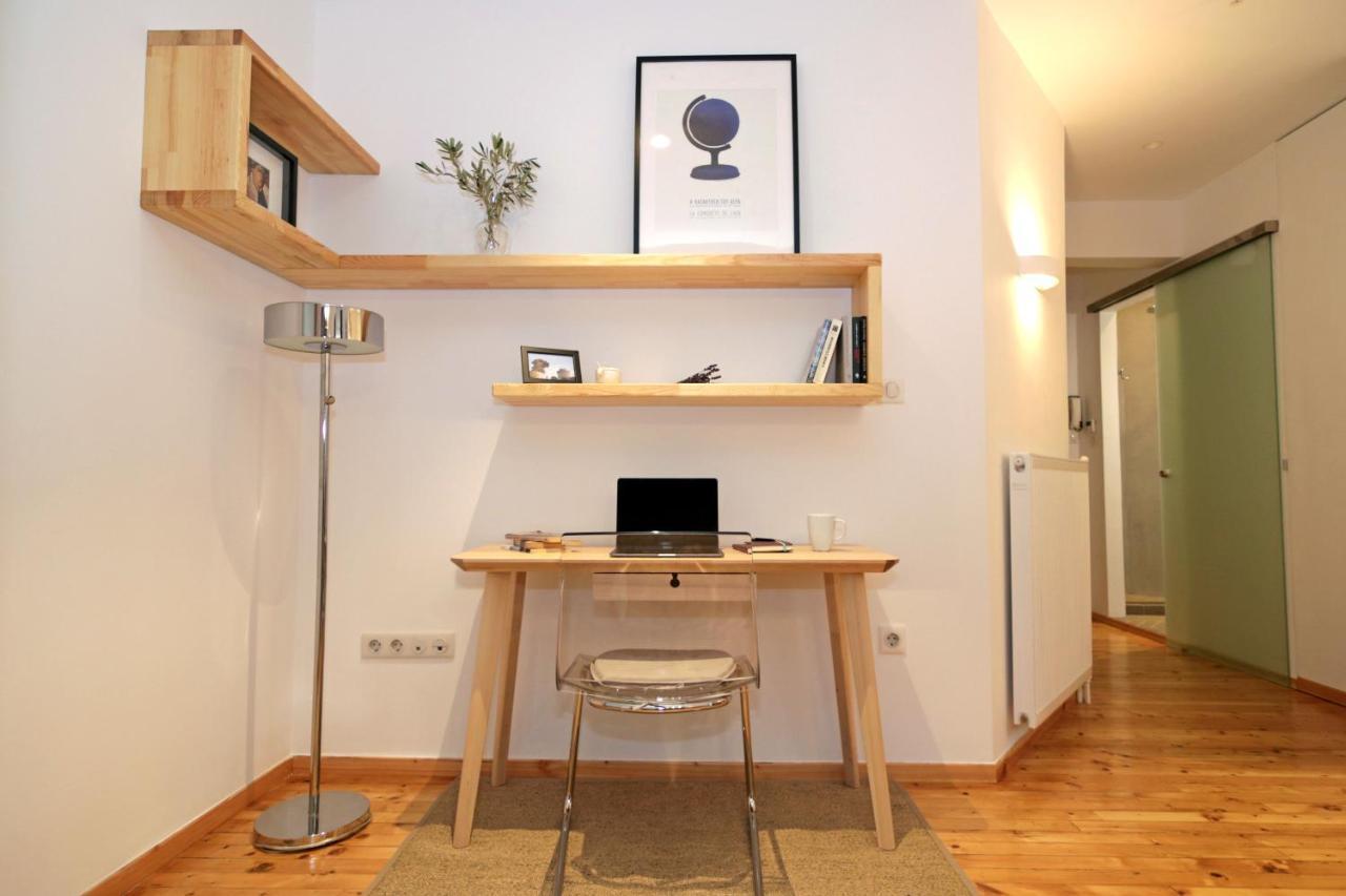 The 4 Travellers Thessaloniki Apartment Bagian luar foto