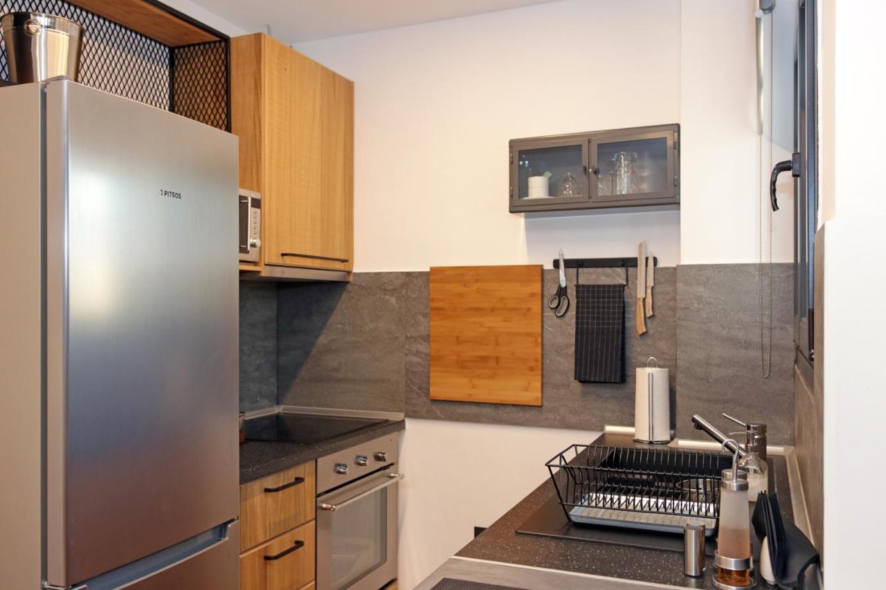 The 4 Travellers Thessaloniki Apartment Bagian luar foto