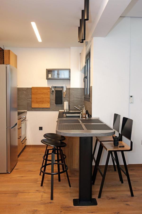 The 4 Travellers Thessaloniki Apartment Bagian luar foto