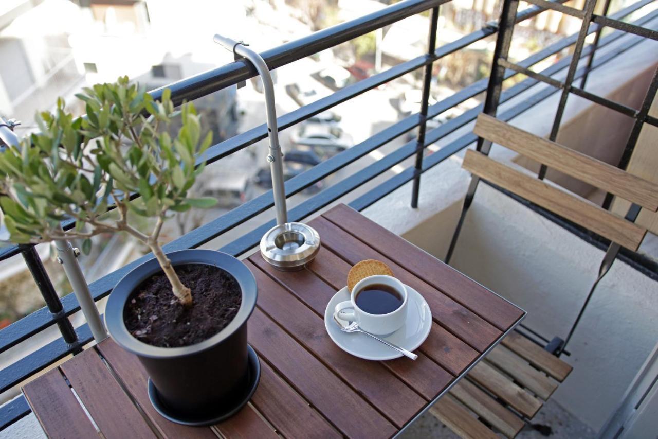 The 4 Travellers Thessaloniki Apartment Bagian luar foto