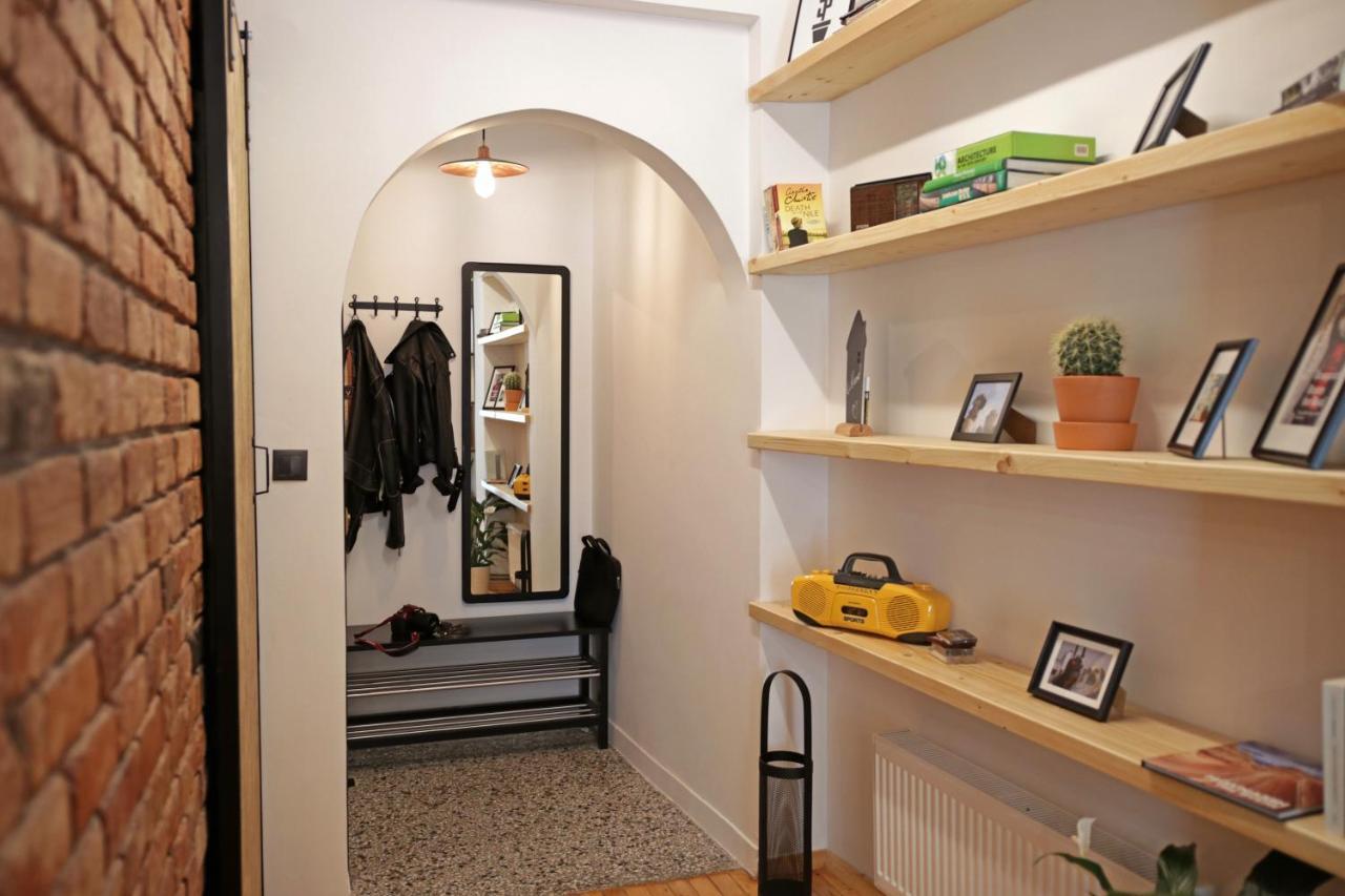 The 4 Travellers Thessaloniki Apartment Bagian luar foto