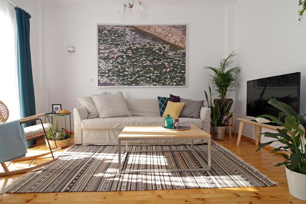 The 4 Travellers Thessaloniki Apartment Bagian luar foto