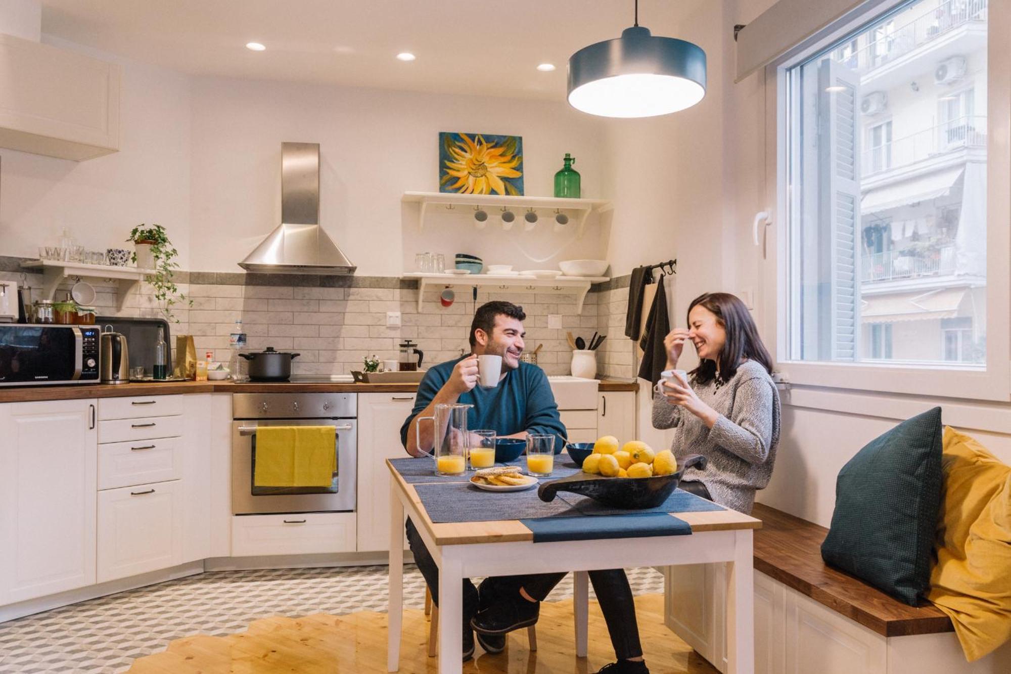 The 4 Travellers Thessaloniki Apartment Bagian luar foto