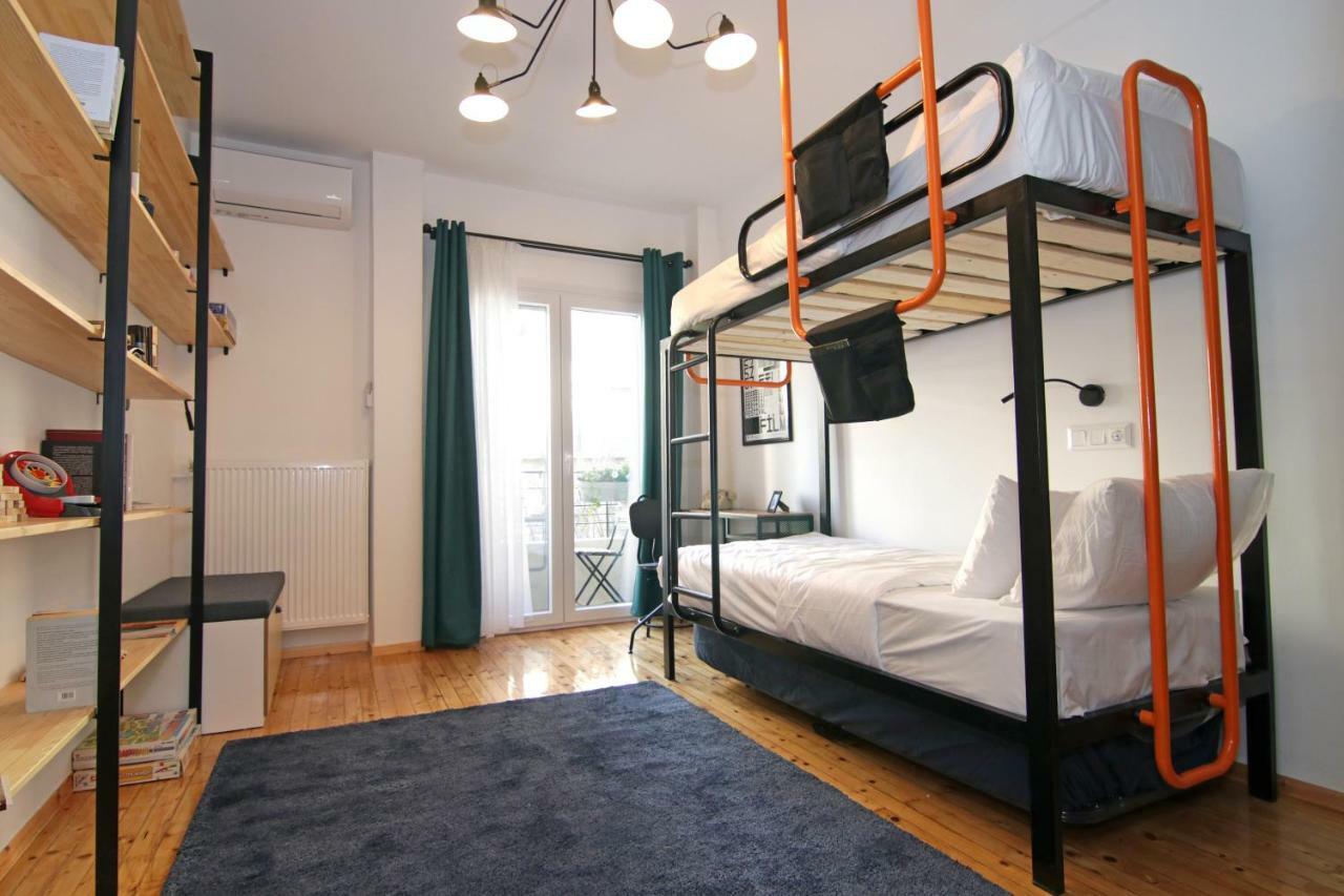 The 4 Travellers Thessaloniki Apartment Bagian luar foto