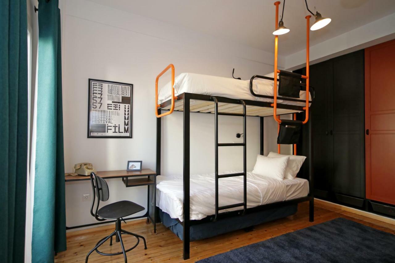 The 4 Travellers Thessaloniki Apartment Bagian luar foto